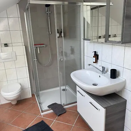 Schoene Am Waldrand *